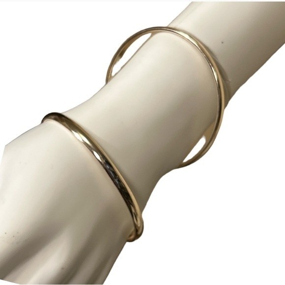 Vintage Bangle Bracelets Rose Gold Plated Non tarnish Set of 2 - Picture 7 of 11